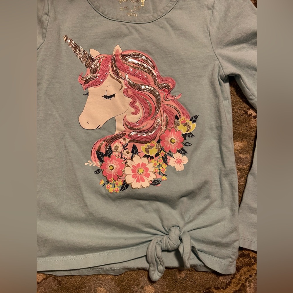 Super cute detail/sequin unicorn long sleeve girls tshirt